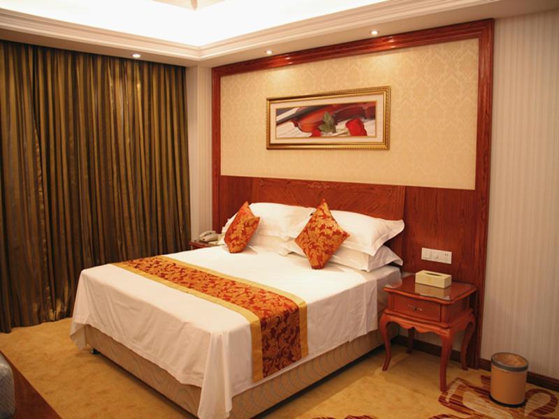 Vienna Classic Hotel Kongtong Avenue Pingliang Exterior photo