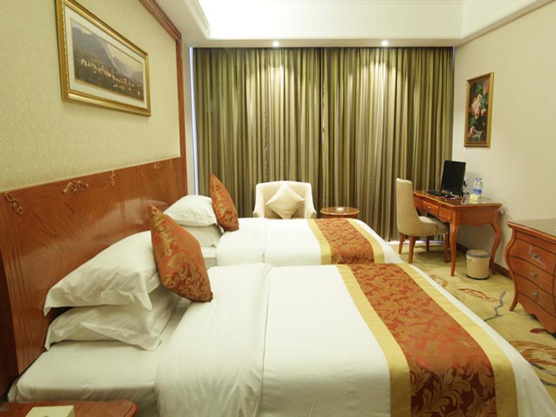 Vienna Classic Hotel Kongtong Avenue Pingliang Exterior photo