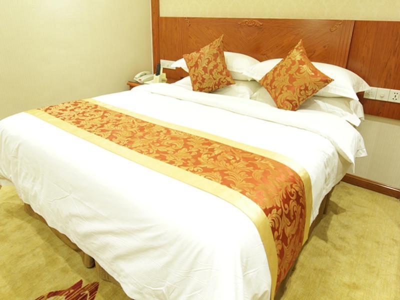 Vienna Classic Hotel Kongtong Avenue Pingliang Exterior photo