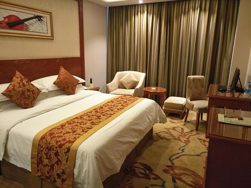 Vienna Classic Hotel Kongtong Avenue Pingliang Exterior photo